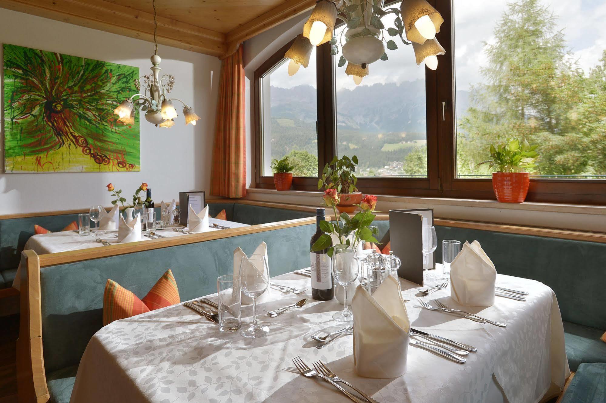 Familienhotel Christoph 엘마우 외부 사진